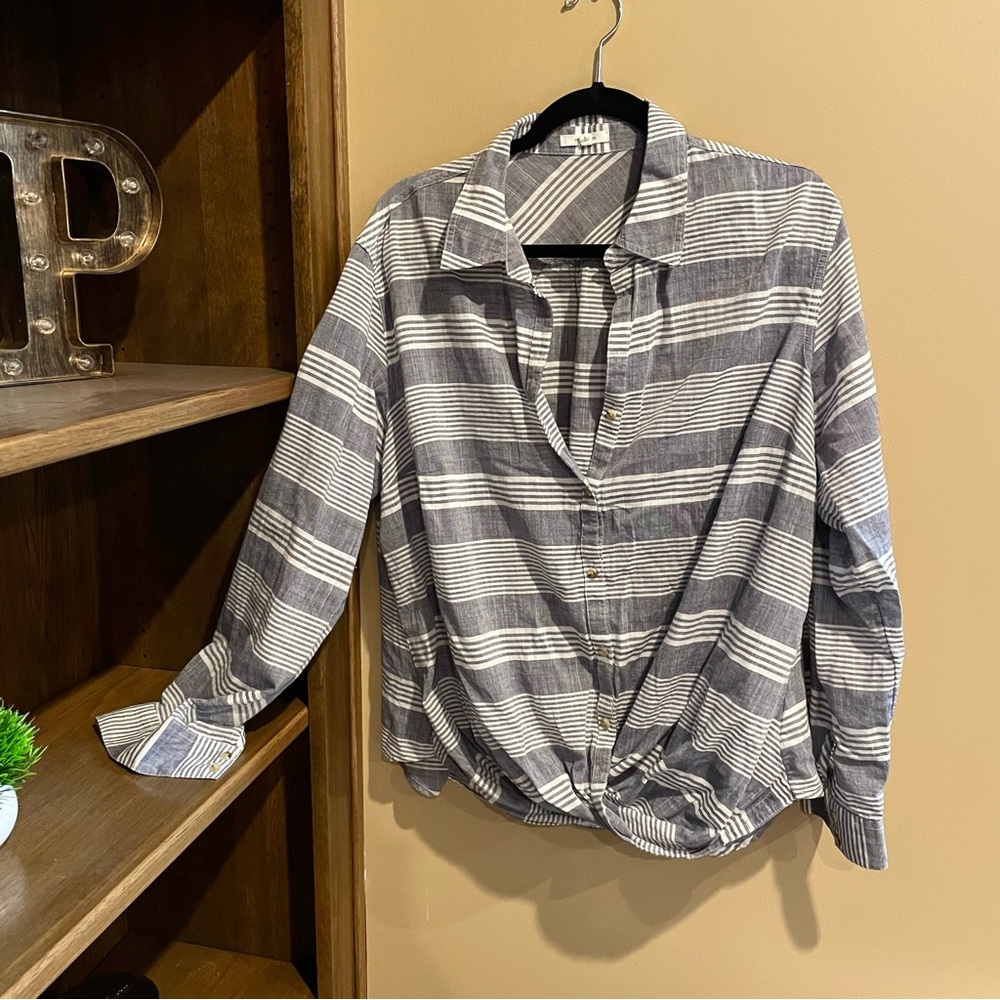 Maurice’s Striped Button Up